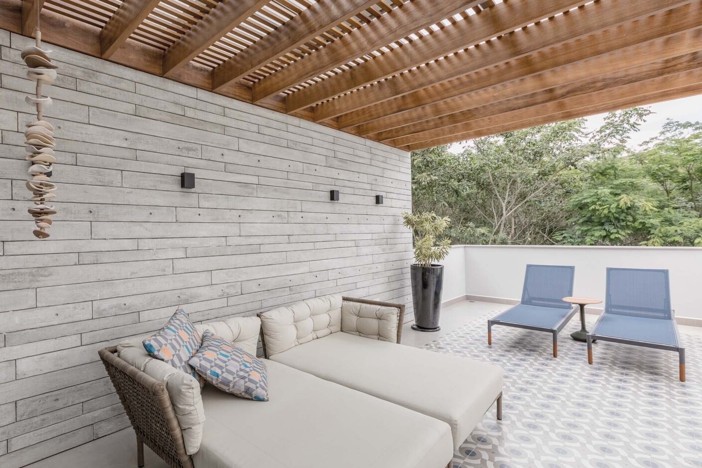 GDM.APPARENTE tile
