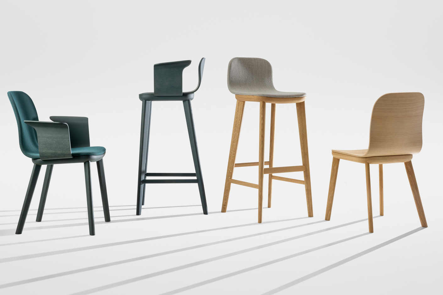 AEON BAR – Upholstered seat