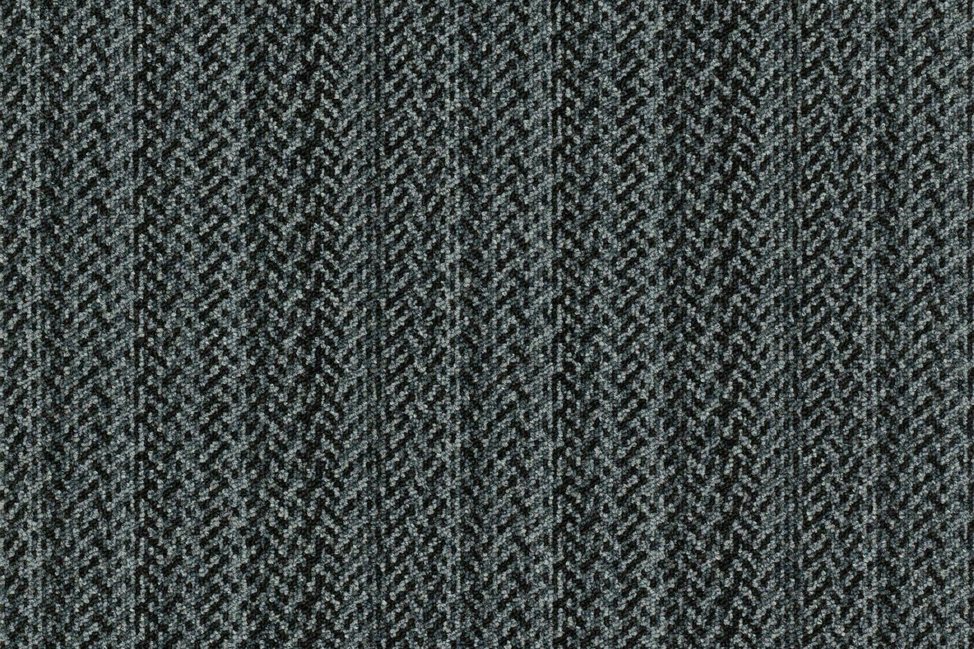 Blurred Edge 569