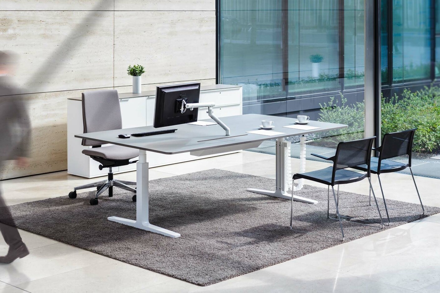 Sit-Stand Table CHANGE