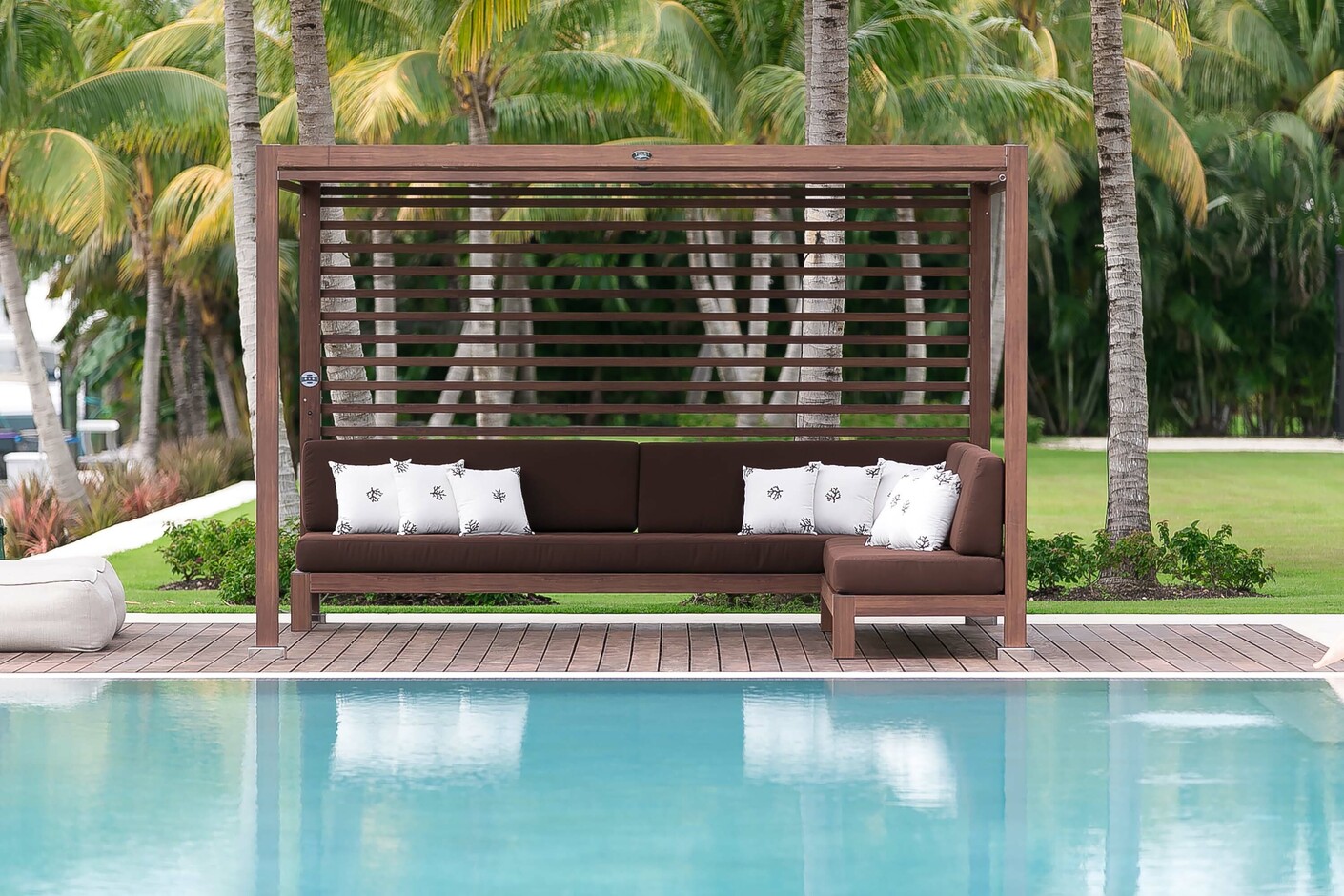 Cabanas and Lounges