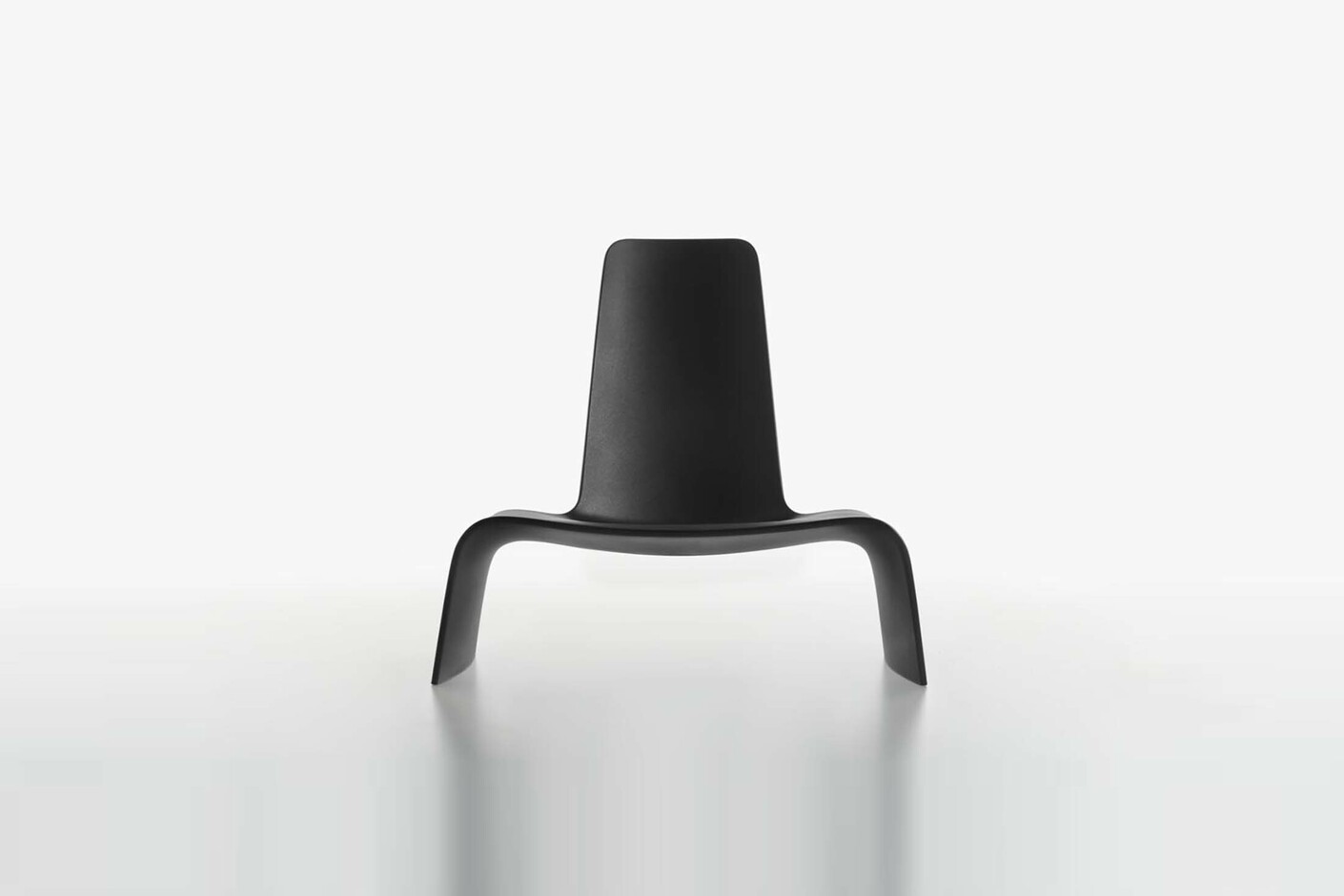 Land lounge chair
