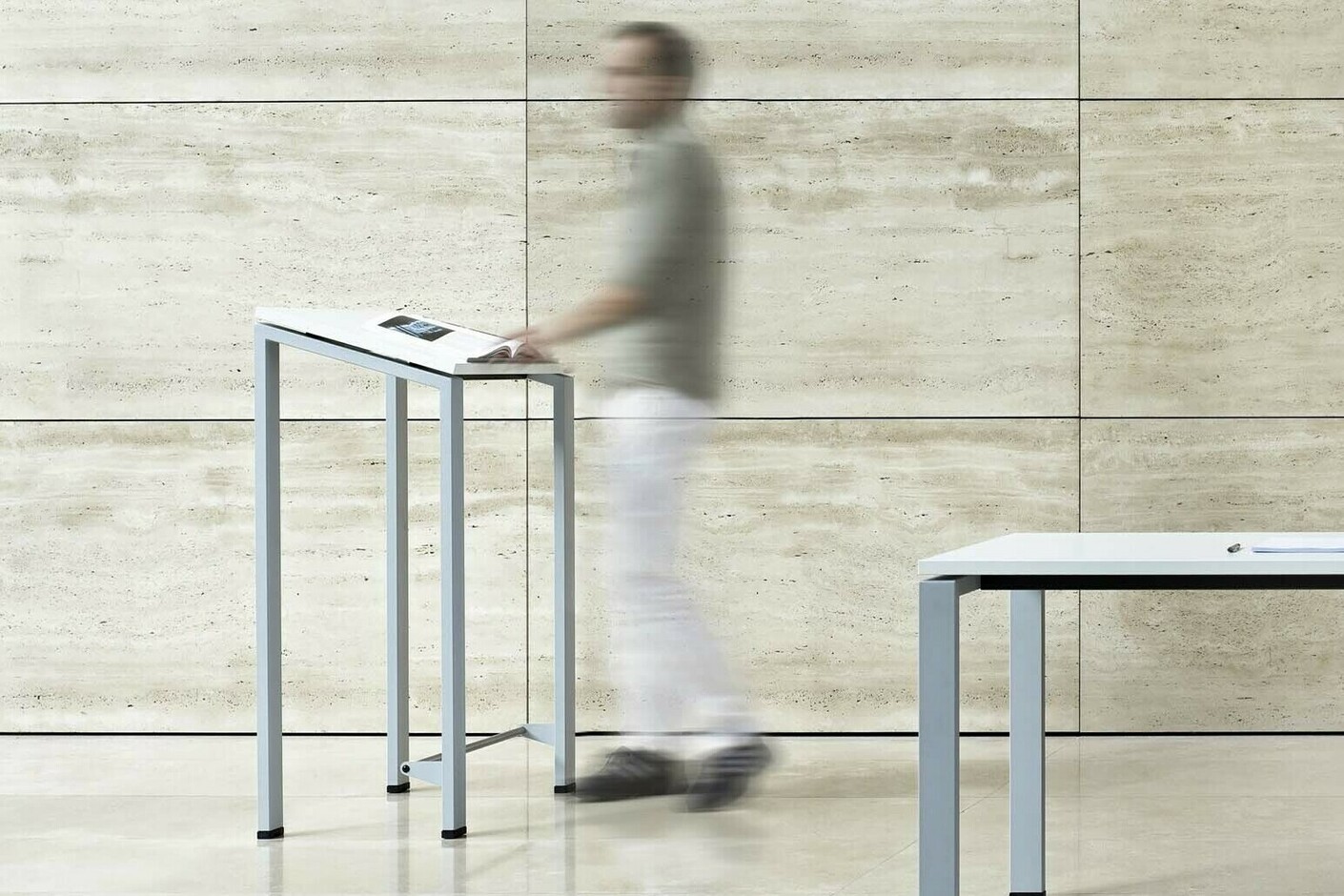 Counter-Height Table ICON Pult