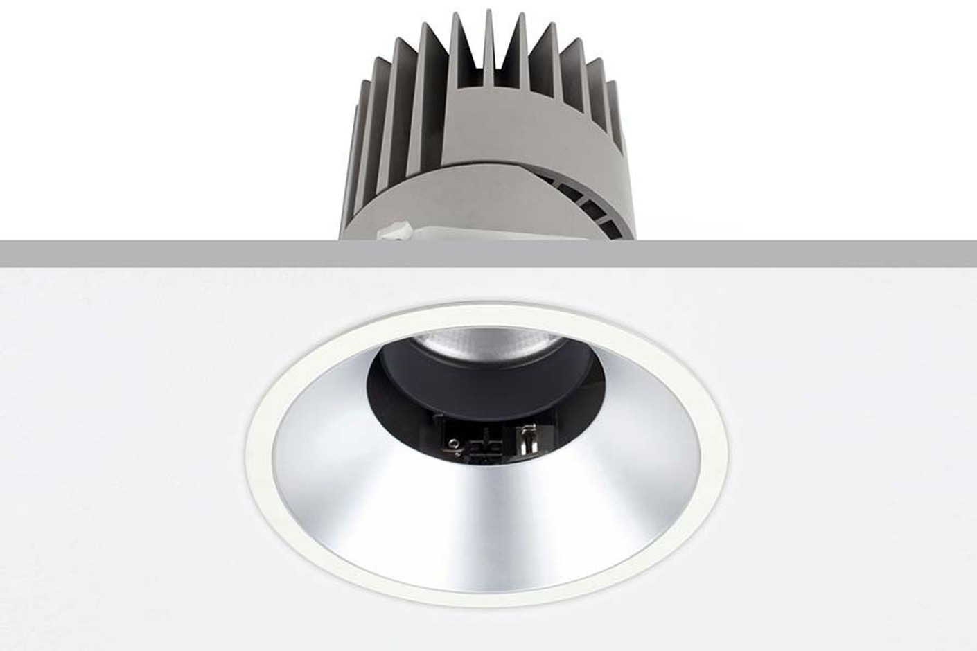 PERFORMANCE L STANDARD SPOT ROUND