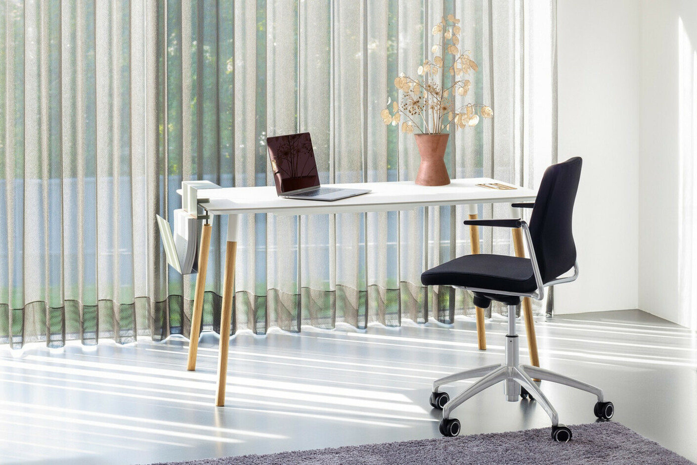 Desk Seat Height HAIMISH