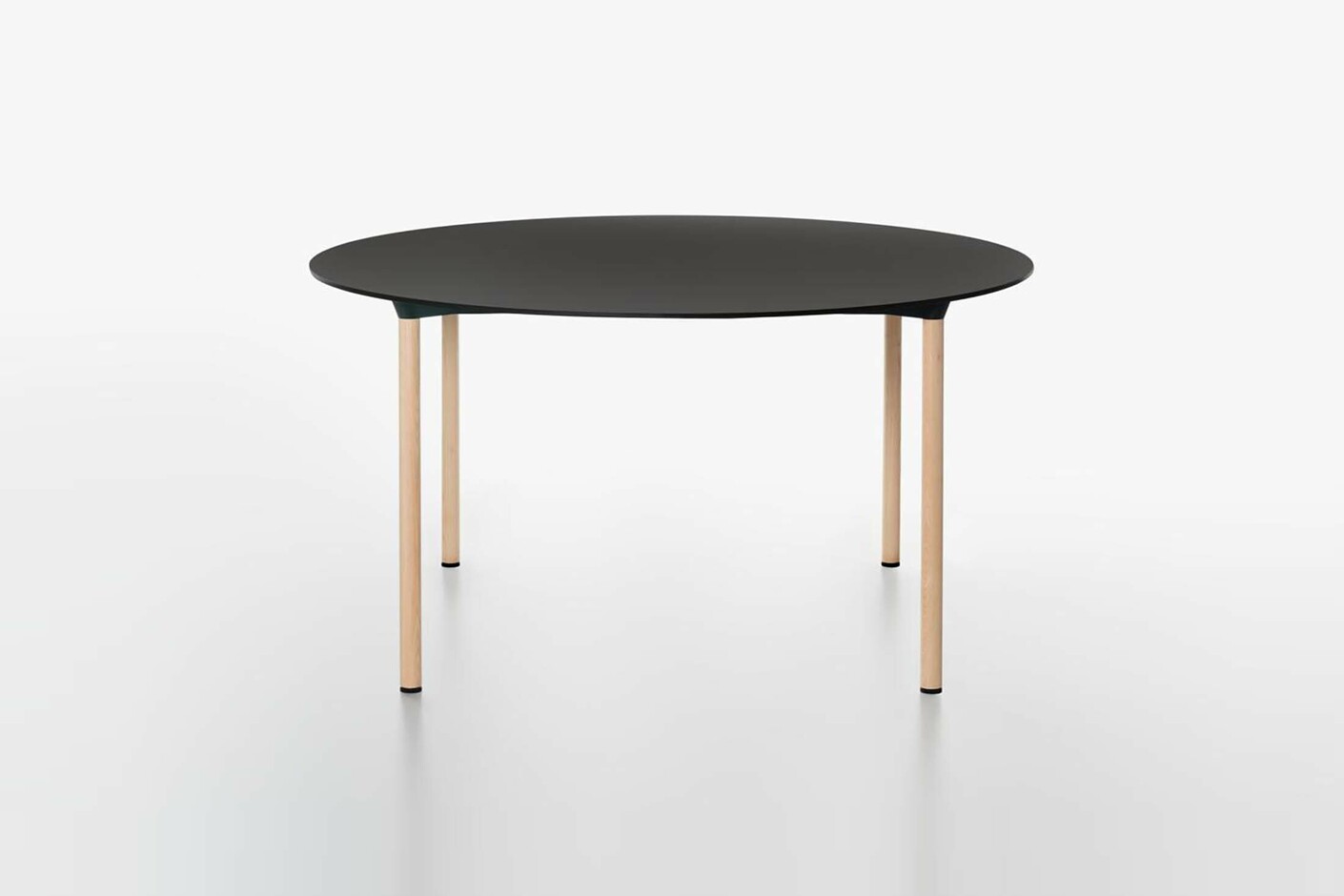 Monza Table round