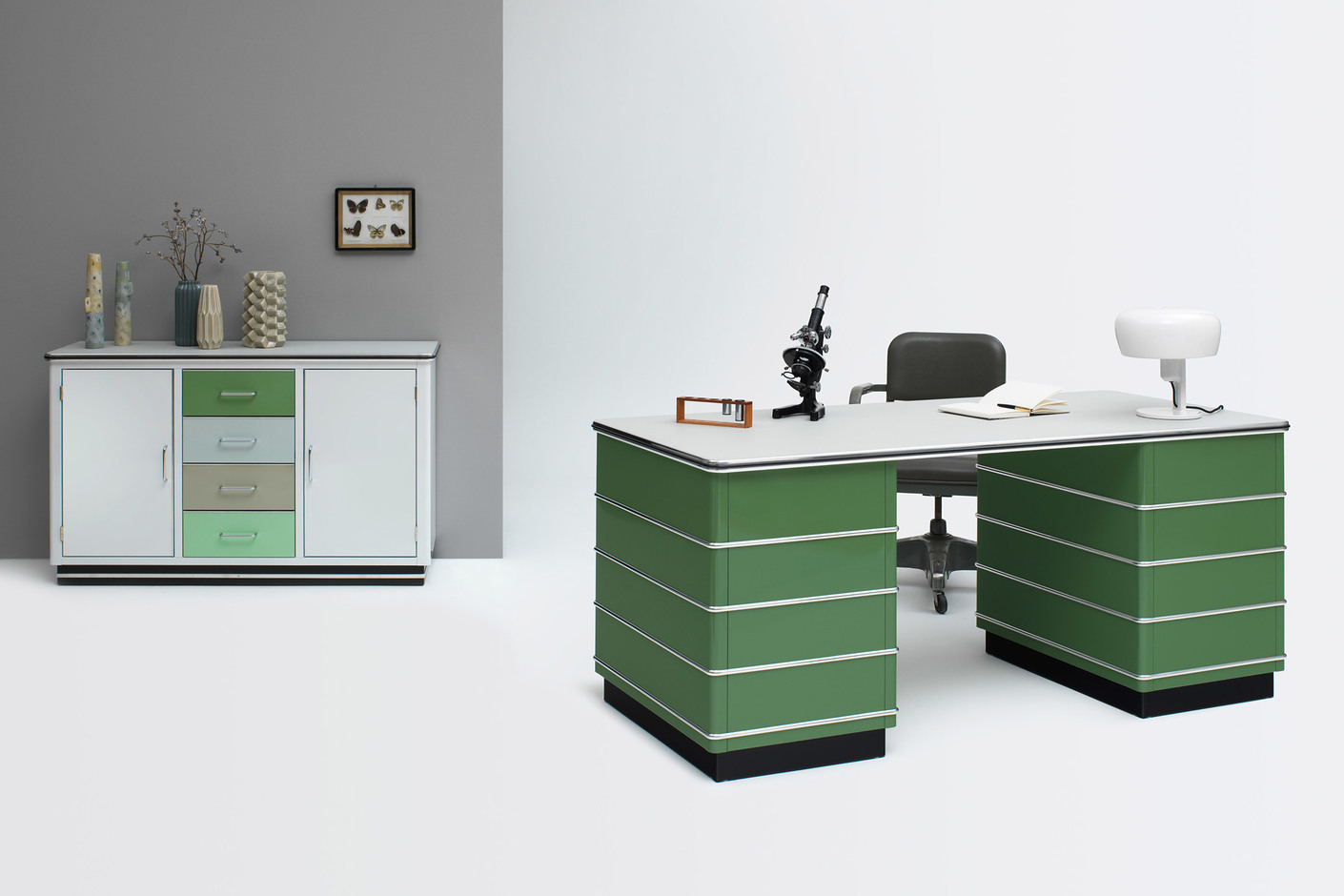 TB 229 Schreibtisch mit 2 Containern