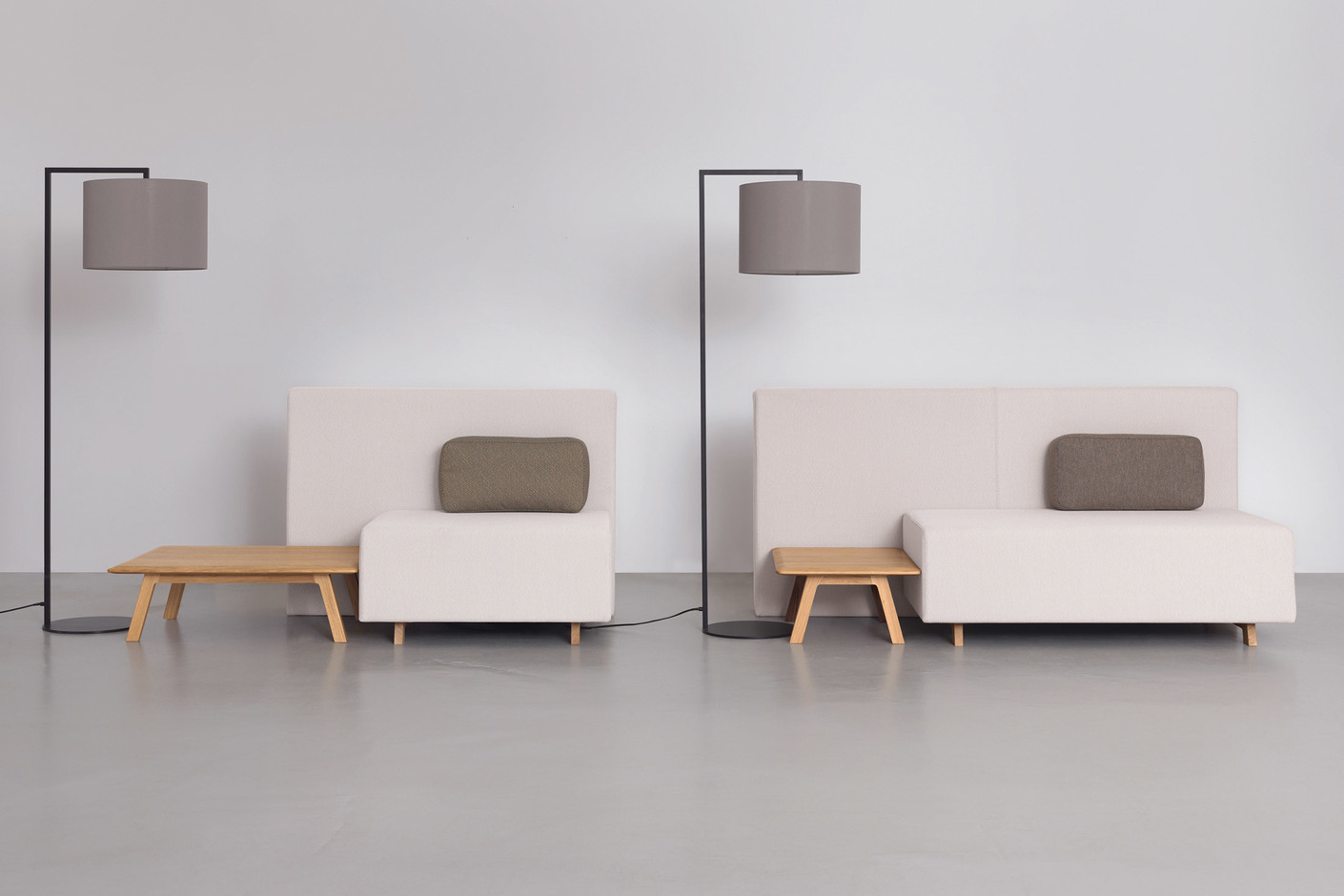 Side Comfort Pouf & Back