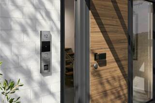 Gira Keyless In  by  Gira