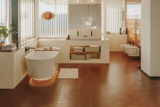 Tura  von  Roca