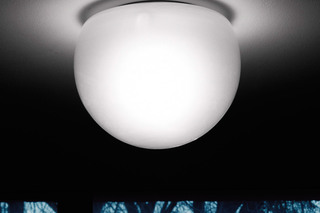 2764 globo  by  Martinelli Luce