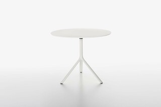 Miura Tisch medium rund  von  Plank