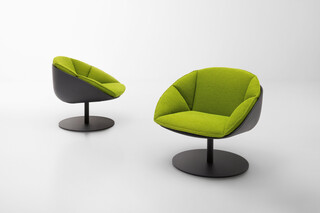 Amable lounge swivel chair  by  Paola Lenti