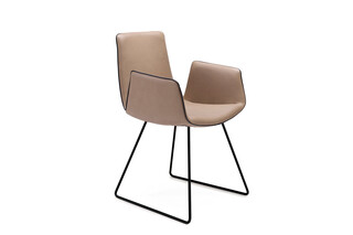 Amelie Armchair mit Kufengestell  von  Freifrau