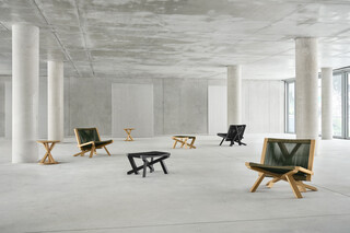 Volkshaus Stool  von  ClassiCon
