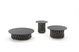 Circus Coffee Table With Square Top in Dekton®  von  Nodo italia