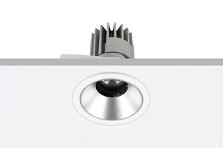 PERFORMANCE XS STANDARD SPOT ROUND  by  Proled