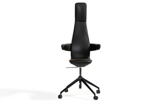 POPPE SWIVEL  by  Blå Station