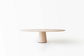 Materic Ovale  by  Porro