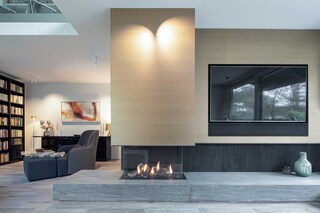 Closed gas fire  by  Schinharl