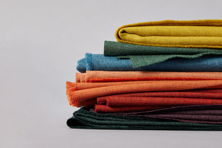 Sumi  von  Camira Fabrics