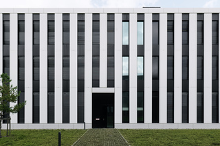 concrete skin, University of Augsburg, Institute for Materials Resource Management  by  Rieder
