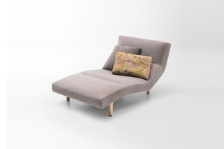 Yui chaise lounge  by  Paola Lenti