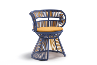 CIRQL NU with central base  by  DEDON