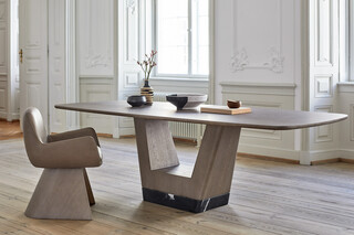 VIGO table  by  [more]