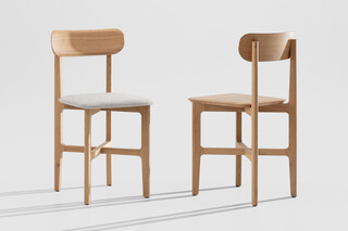 1.3 CHAIR – Festpolster  von  Zeitraum