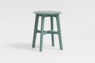 1.3 STOOL – Wooden seat  by  Zeitraum