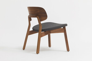 NONOTO LOUNGE – Close upholstery  by  Zeitraum