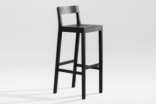 SIT BAR – Wooden seat  by  Zeitraum