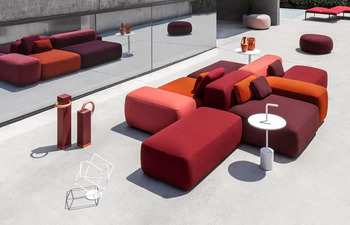 PLUS outdoor island sofa
