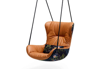 Leya wingback swingseat