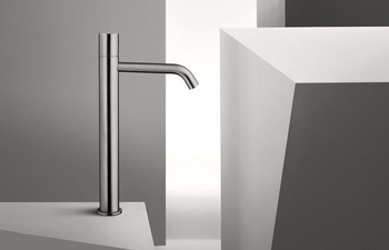 NOSTROMO SMALL 1-Loch-Waschtischmischer hoch