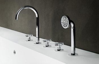 Icona Classic Deck-mount bathtub mixer