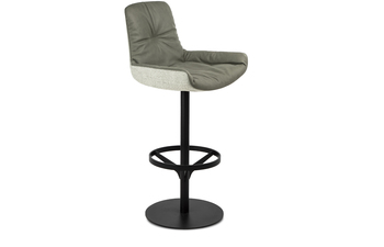 Leya Bar Armchair Low with central leg