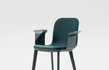 AEON – Upholstered seat