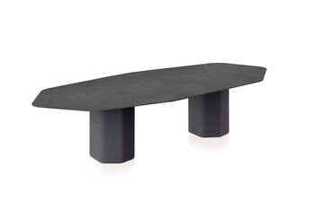 Achteckiger Tisch