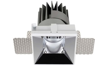 PERFORMANCE S TRIMLESS SPOT FIXED SQUARE