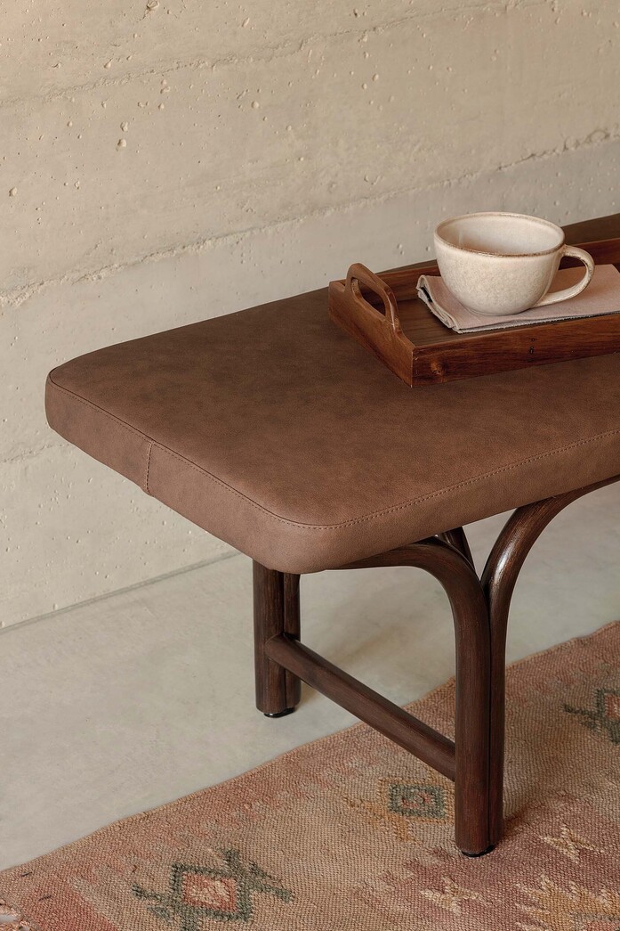 T202 U bench 02