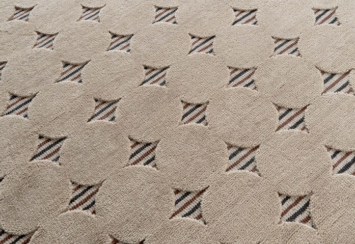 QUADRATURE TEPPICH 1