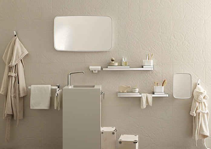 AXOR Universal Accessories Lotionspender mit Ablage Polished Gold Optic 02