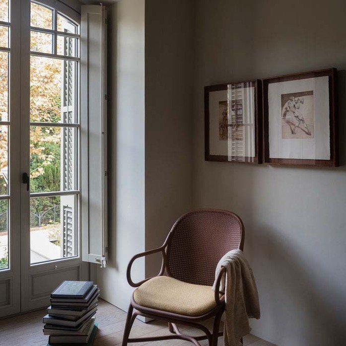 Frames armchair jaime hayon handmade furniture indoor 02