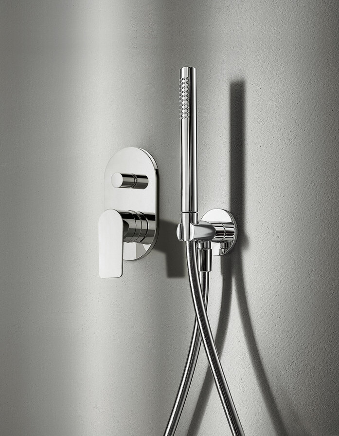 MYO 02 V922 BM822 A MONTAGGIO VANESSA 2021