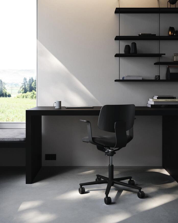 006713 WH Wi Chair 2025