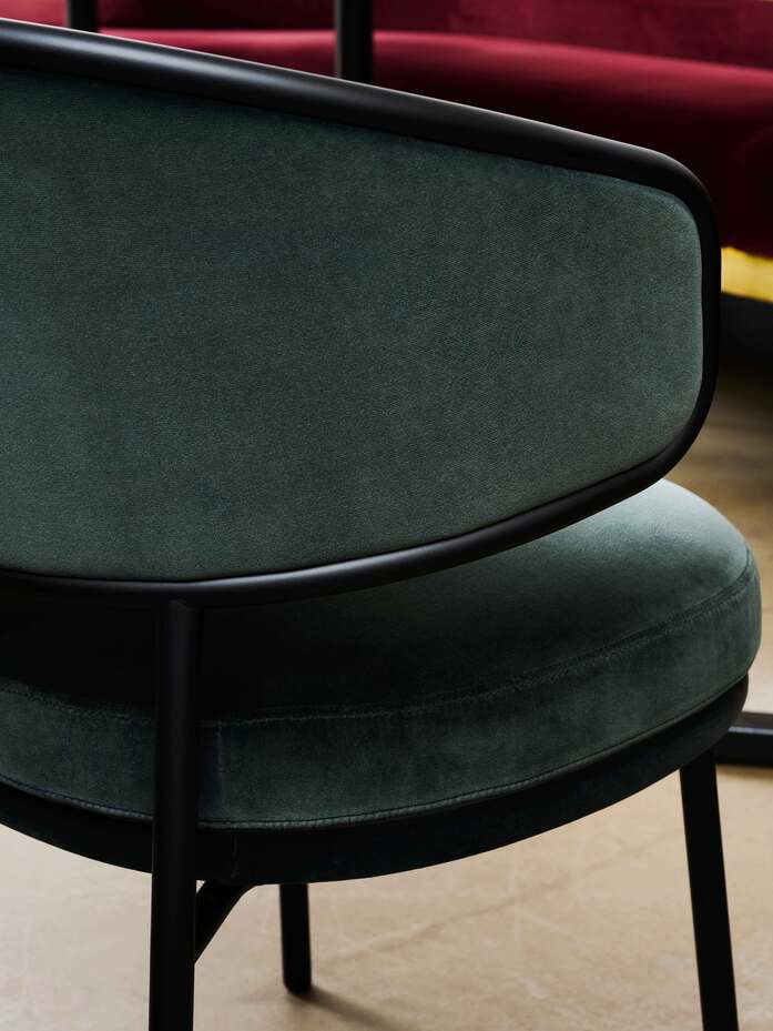 Classi Con aristo armchair black velvet cactus detail back photo frinzel