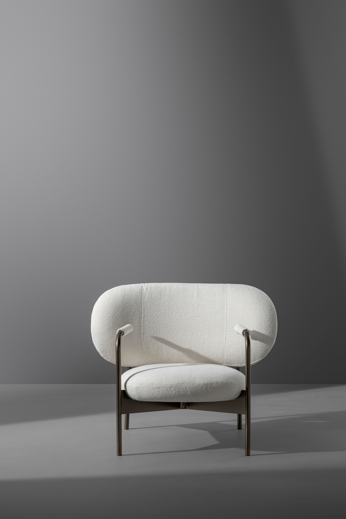 Cross lounge chair 1