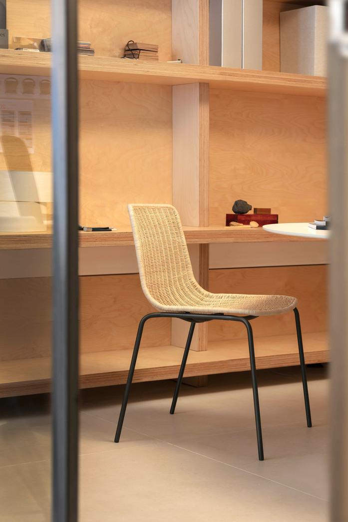 T597 lapala dining chair 05